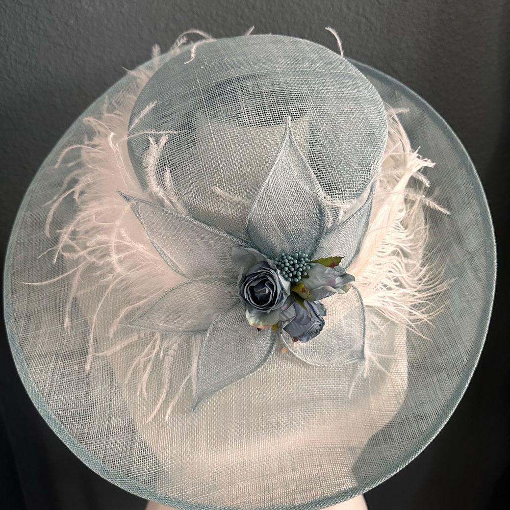 Elegant Blue Floral Women's Hat